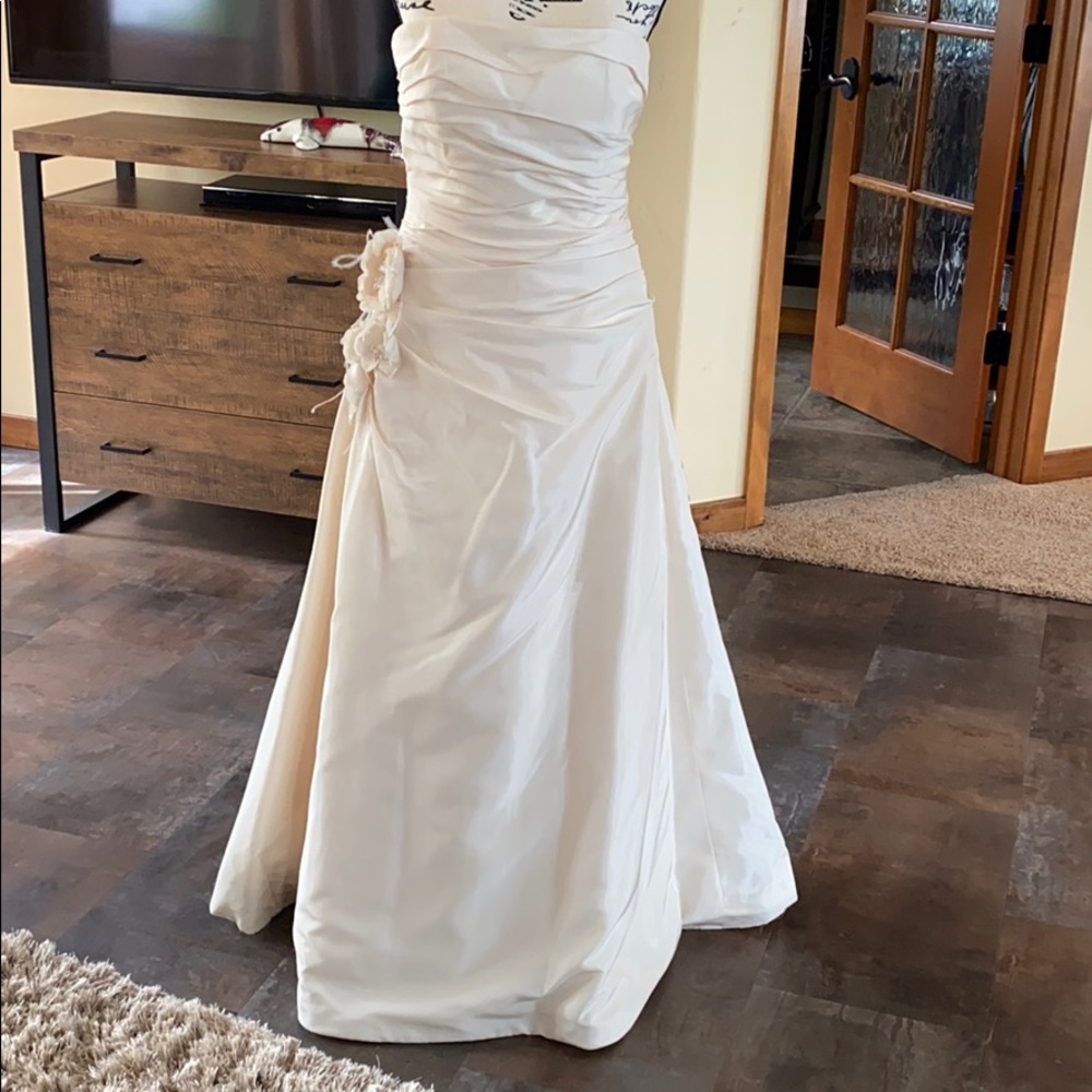 Wedding Dress Strapless